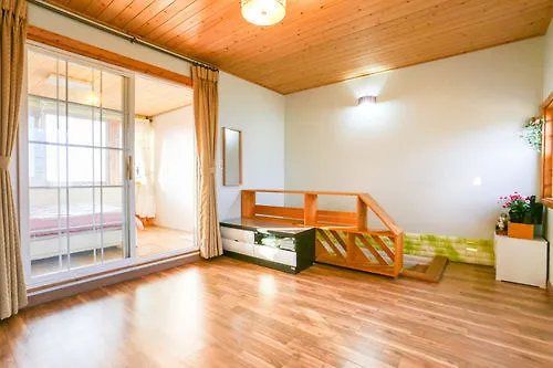 Holiday home Flama Jeju Pension