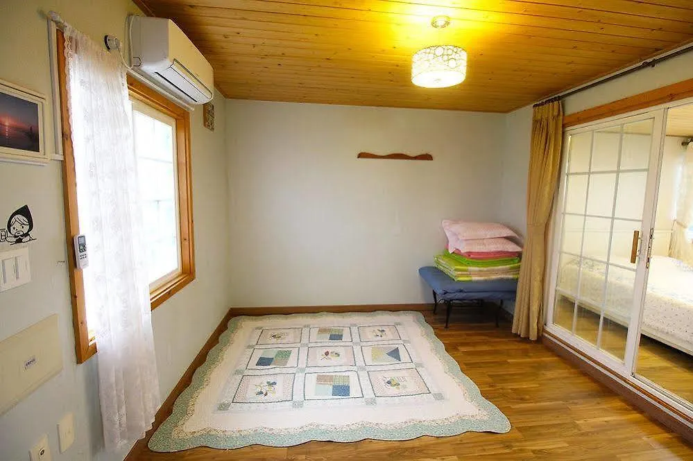 Flama Jeju Pension Holiday home